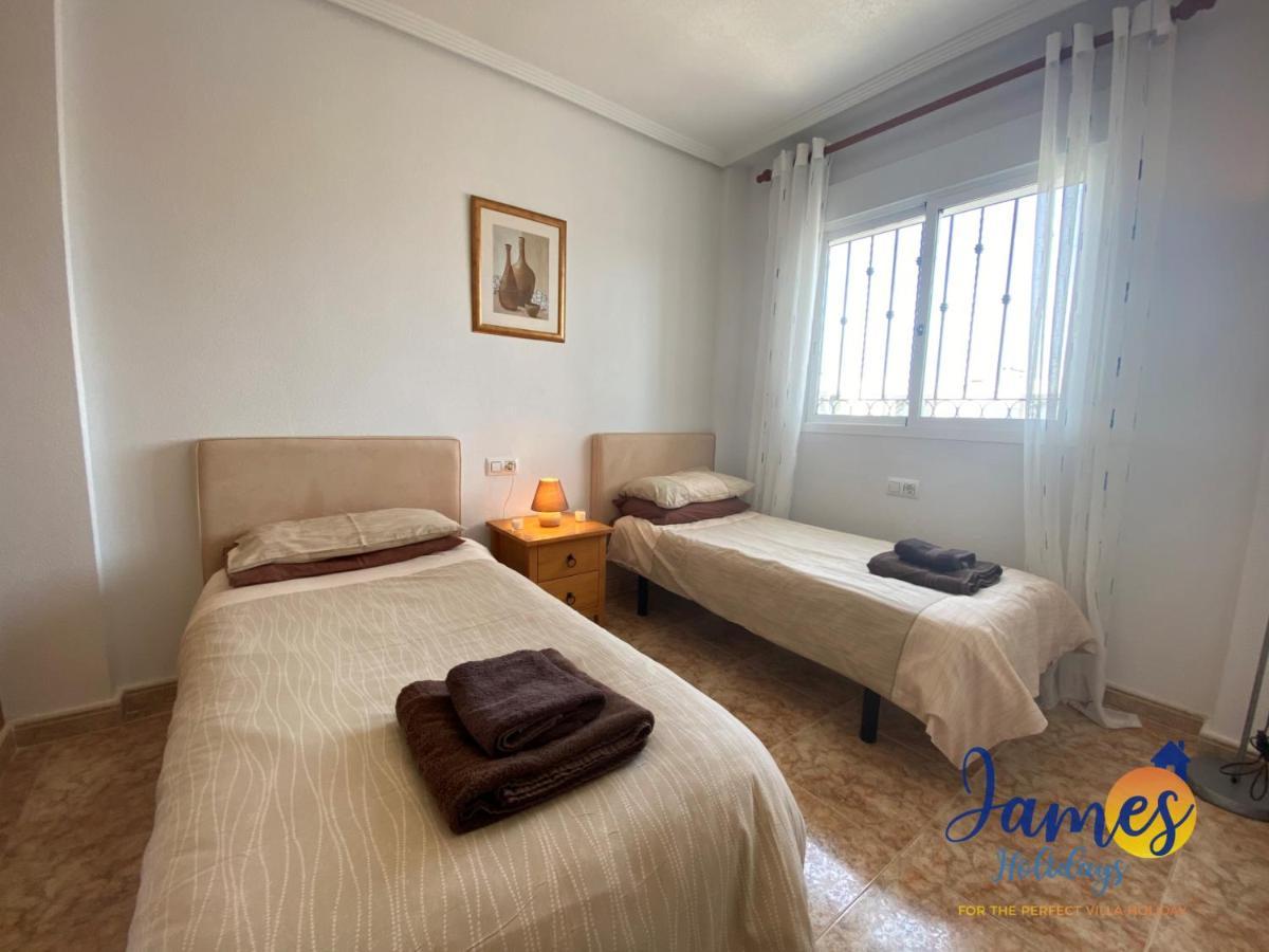 La Cinuelica, R3 1St Floor Apartment Com Pool L129 Торрев'єха Екстер'єр фото