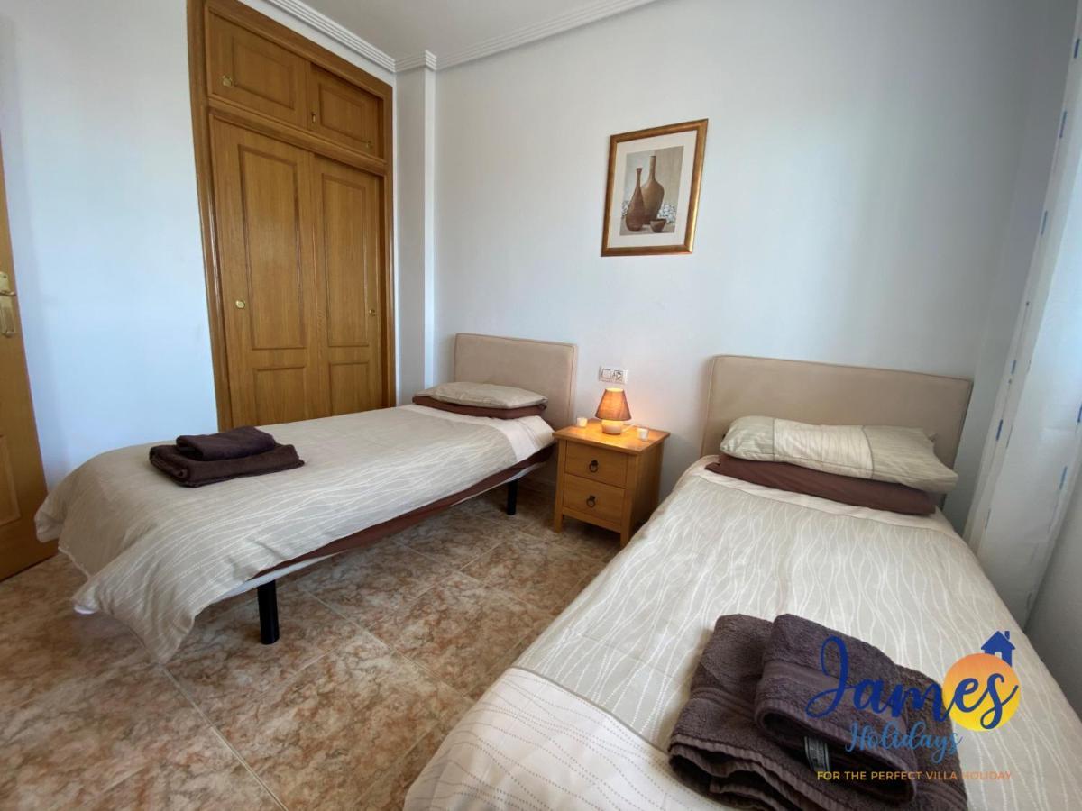 La Cinuelica, R3 1St Floor Apartment Com Pool L129 Торрев'єха Екстер'єр фото